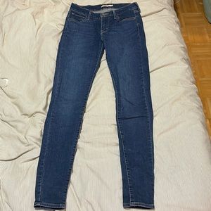 Levi’s 710 super skinny jeans